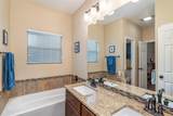 17219 Oak Cliff Cir - Photo 16