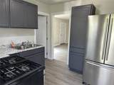 622 Scarbrough St - Photo 4