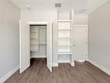 381 Monarch - Photo 20