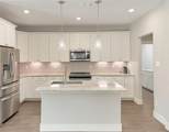 381 Monarch - Photo 6