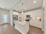 381 Monarch - Photo 7