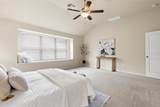 221 Loch Lomond St - Photo 17
