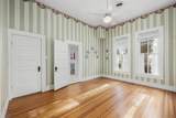 633 Castell Ave - Photo 5