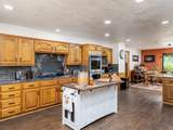 1045 Private Road 7005 - Photo 8