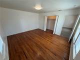 211 Shaw St - Photo 3