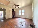 702 18th St - Photo 12