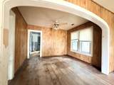 702 18th St - Photo 7