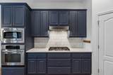 8112 Alophia Dr - Photo 16