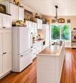 810 6th St - Photo 2