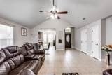 555 20th St - Photo 4