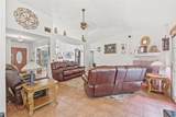 1427 Crete Ln - Photo 5