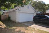 4729 Castleman Dr - Photo 2