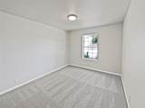 404 Stewart Dr - Photo 14