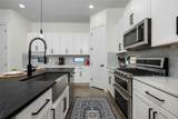 1615 Holly St - Photo 17