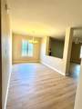 1511 Freestone Dr - Photo 2