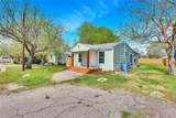 211 Burton St - Photo 2