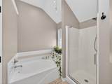 2407 Kingsbury Dr - Photo 17