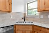 828 Elijah Ln - Photo 9