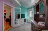 905 Walnut St - Photo 18
