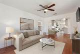 906 43rd St - Photo 3