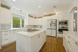 10024 Circleview Dr - Photo 8