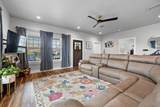 611 Elliott St - Photo 11