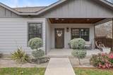 611 Elliott St - Photo 2