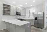 801 Bluff Dr - Photo 5