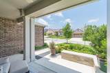 220 Cruising Oak St - Photo 5