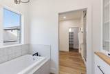 241 Lazy Oaks Ln - Photo 34