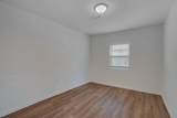 304 John Nance Garner Cir - Photo 11