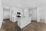 211 Las Lomas Dr - Photo 12