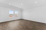 211 Las Lomas Dr - Photo 16