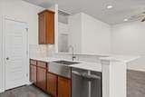 1502 Airedale Rd - Photo 12