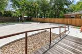 1512 Koenig Ln - Photo 18