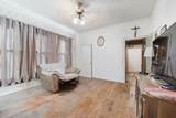 917 Trinity St - Photo 6