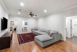 327 Meadowlakes Dr - Photo 19