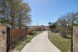 1748 Lakeshore Dr - Photo 2
