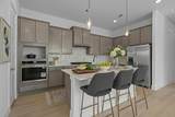 152 Hadleigh Dr - Photo 3