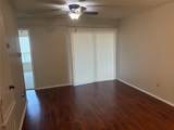1514 Parker Ln - Photo 3