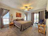 1202 Thorpe Ln - Photo 18