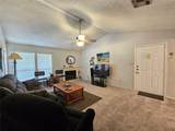 1202 Thorpe Ln - Photo 6