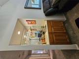 1202 Thorpe Ln - Photo 7