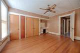 705 Baumgarten St - Photo 20