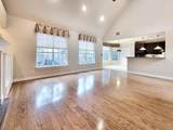 10526 Grand Oak Cir - Photo 8