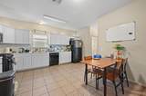 1118 Linden St - Photo 5