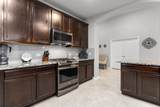 1012 Swan Flower St - Photo 7