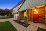 1904 Oakridge Dr - Photo 3