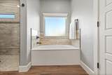 2708 Sun Point Cir - Photo 20