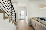 913 Valdez St - Photo 11